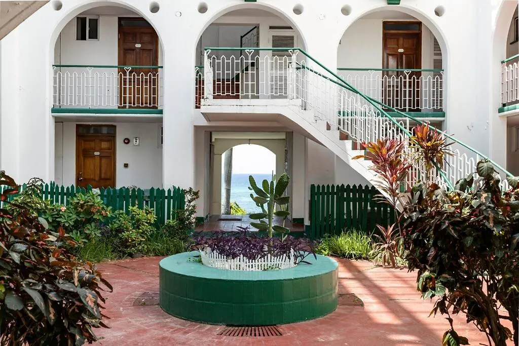 شقة Seaside Loft With Pool, Sea Castles, مونتيغو باي 0*,  جامايكا