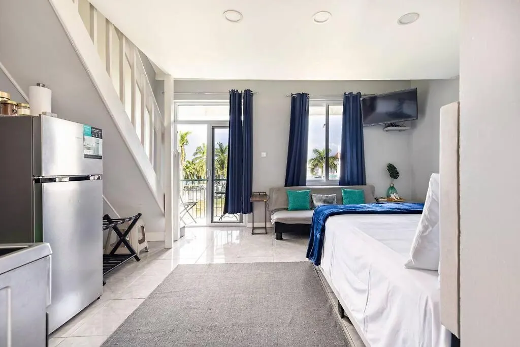 شقة Seaside Loft With Pool, Sea Castles, مونتيغو باي